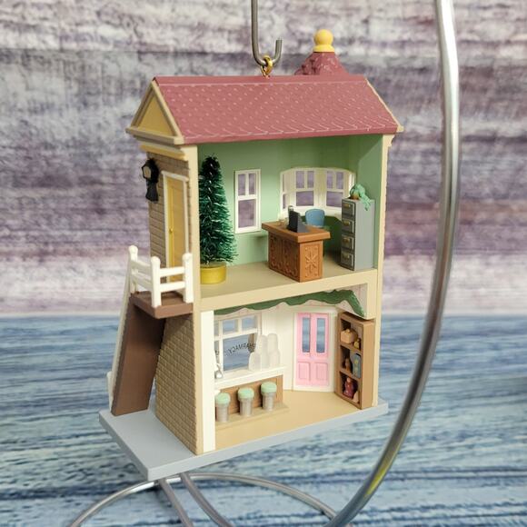 Vtg 1994 Hallmark (Neighborhood Drugstore) keepsake nostalgic Houses ornament - Picture 7 of 8